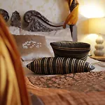 Ashburton House - 4*