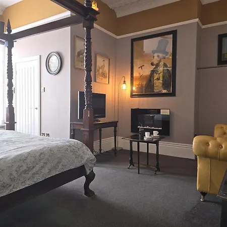 Ashburton House - Pensión 4*