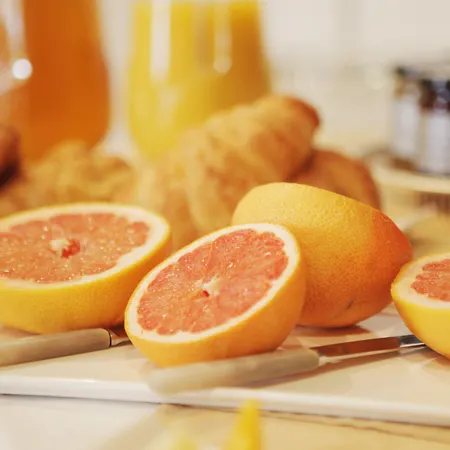 Konukevi Ashburton House - 4*