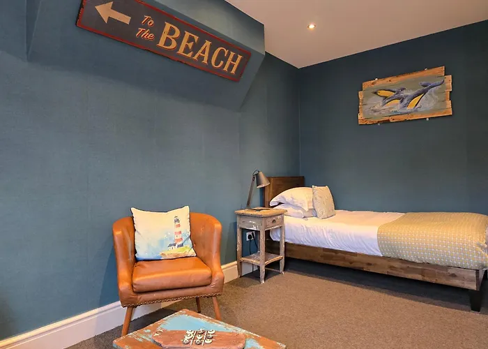 Ashburton House - 4*