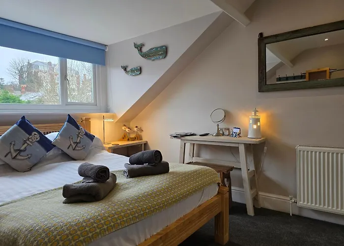 Ashburton House - Guest house Scarborough