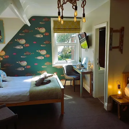 Ashburton House - Pensionat Scarborough