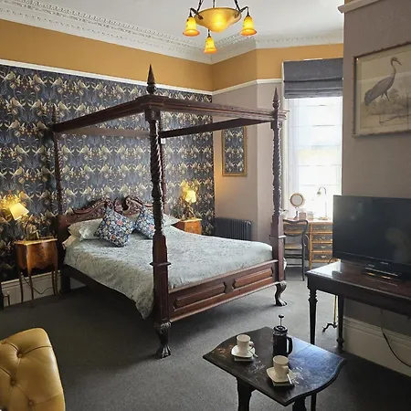 Pensionat Ashburton House - 4*