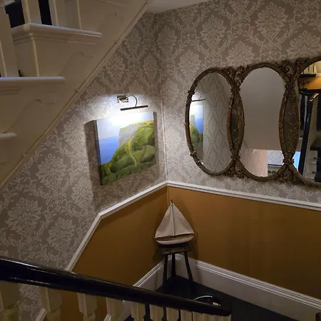 Pensionat Ashburton House - 4*