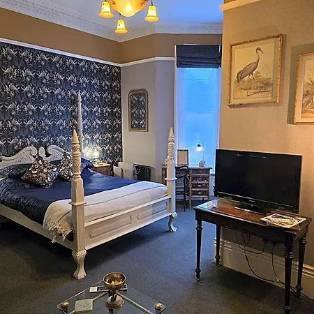 Ashburton House - Гостевой дом 4*