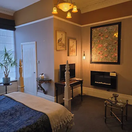 Ashburton House - Scarborough