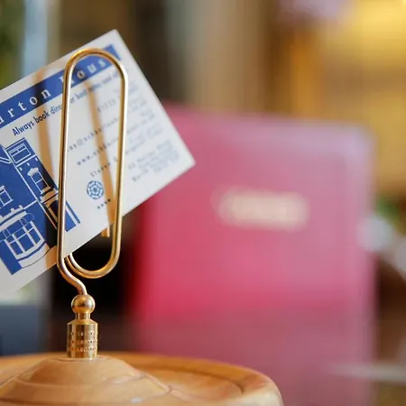 Ashburton House - 4*